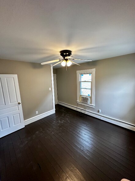 Building Photo - 229 Coal St