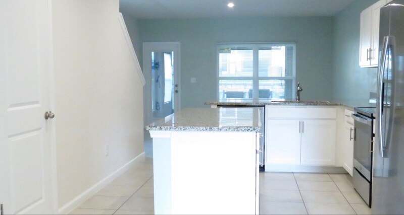 Building Photo - 404 Sedgewick Dr