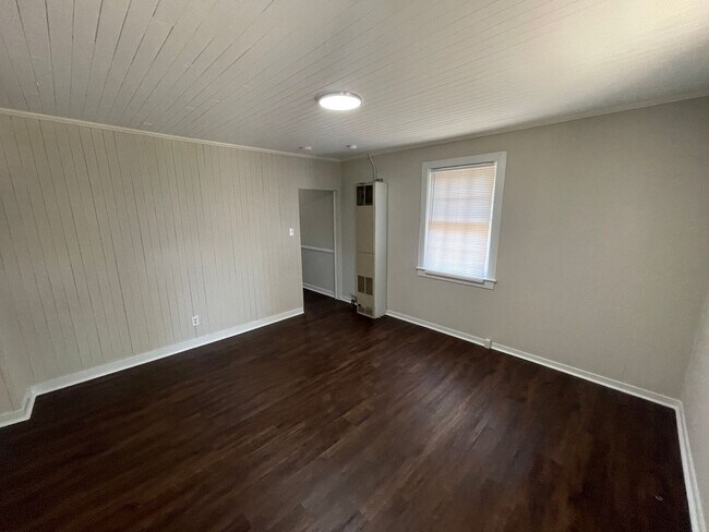 Building Photo - New Bern 505