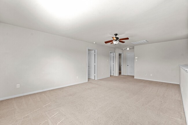 Building Photo - 28434 Lockeridge Creek Dr