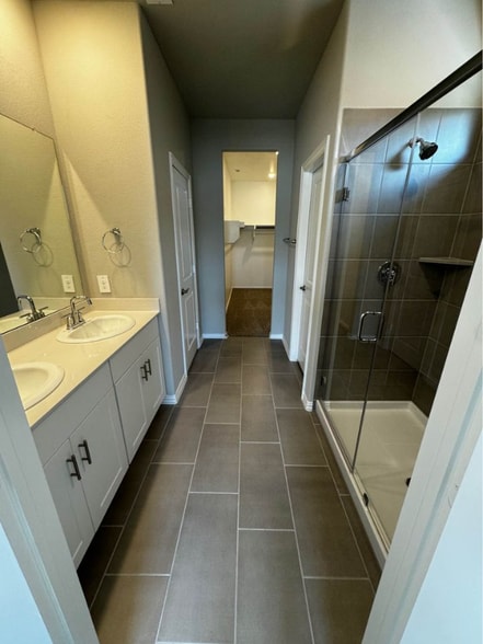 Building Photo - 700 Trace Trl