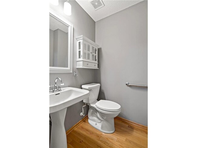 Building Photo - 11125 Baltimore St NE