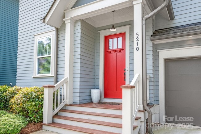 Building Photo - 5210 Kelly St