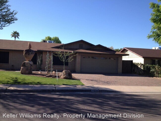 Primary Photo - 4 br, 2 bath House - 1919 E. Alameda Dr 21...