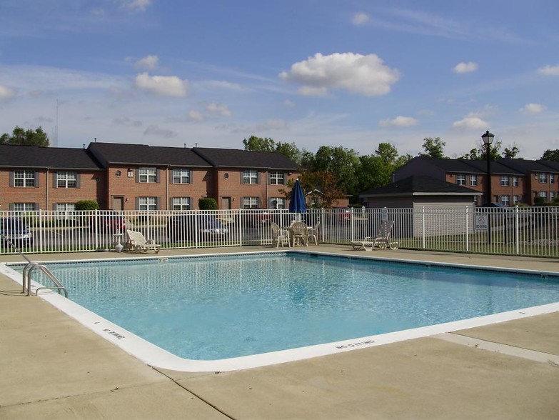 Swimming Pool - Huron Heights/Huron Ridge