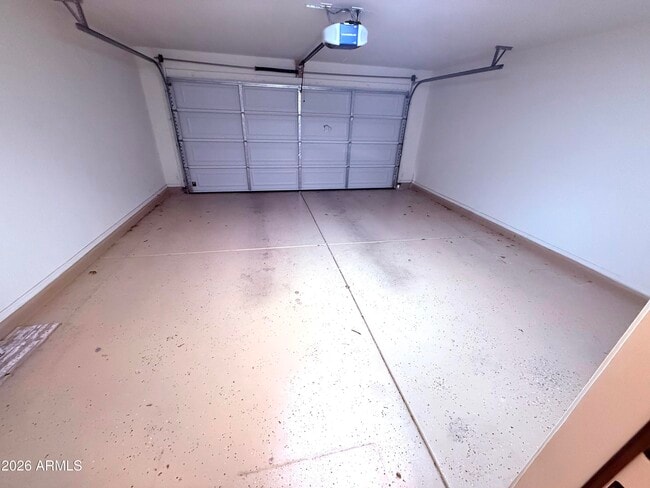 Building Photo - 1884 W Expressman St