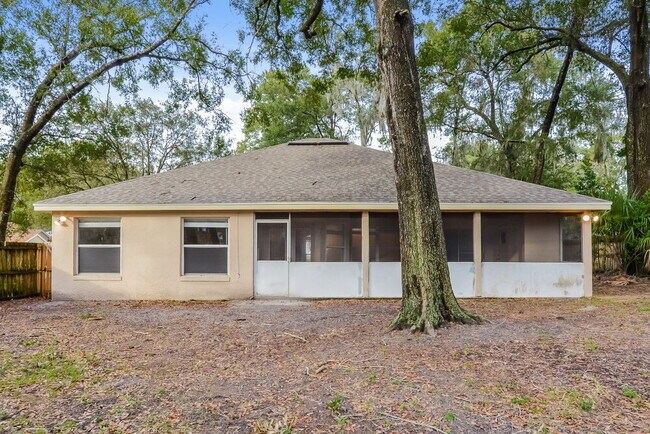 Building Photo - 2082 Petit Ct