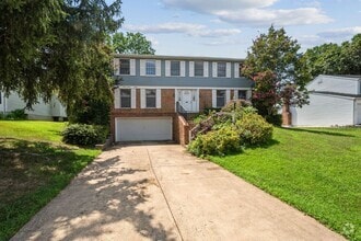 Building Photo - 1402 Kingstream Dr