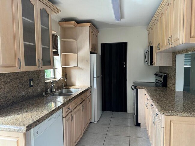 Building Photo - 6101 NW 18th St