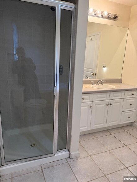 Building Photo - 63 Trotters Ln