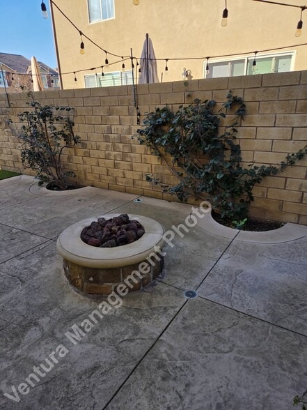 Building Photo - 13347 Stonebridge Ct