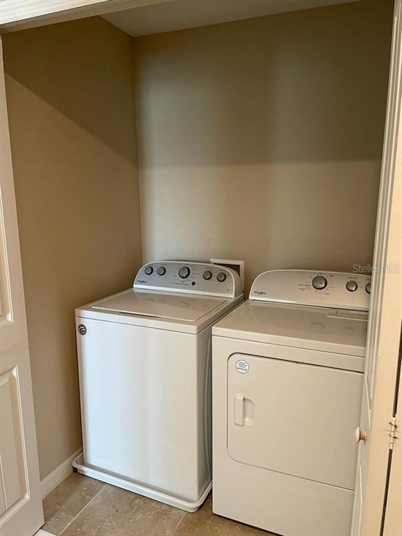 Building Photo - 10042 Salt Pt Dr