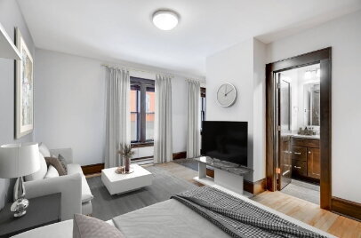 Building Photo - "Charming Studio Retreat with Hardwood Floors in the Heart of Minneapolis!"