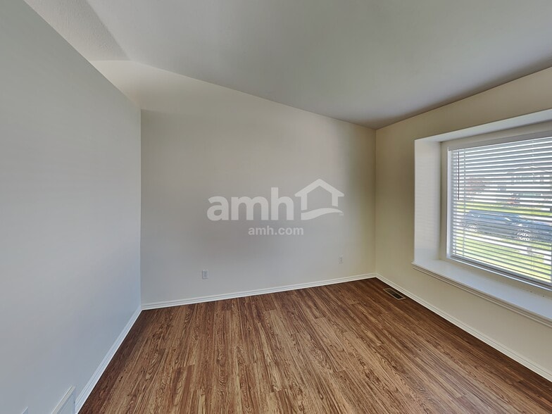 Building Photo - 3681 W 4525 S