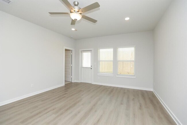 Building Photo - 8462 Sweet Cherry Ln