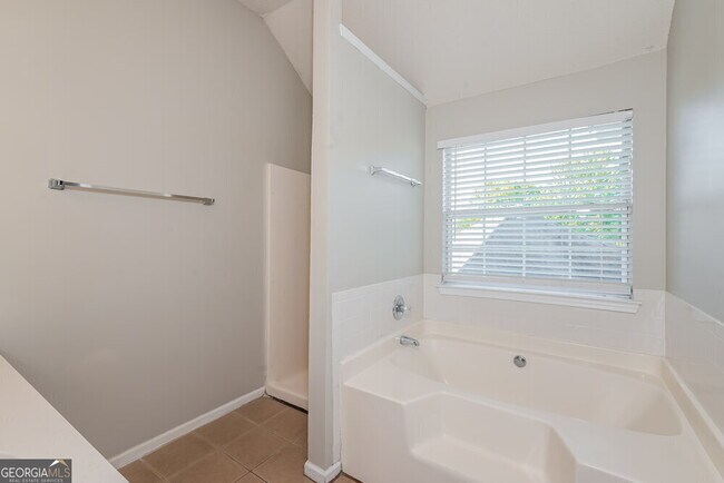 Building Photo - 3370 Spring Mesa Dr SW
