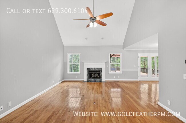 Building Photo - 3940 Waterford Way