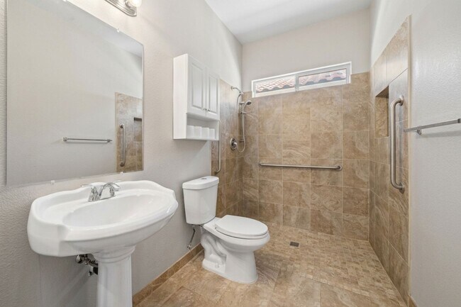 Building Photo - Fully Furnished Single Story Near Silverado Ranch