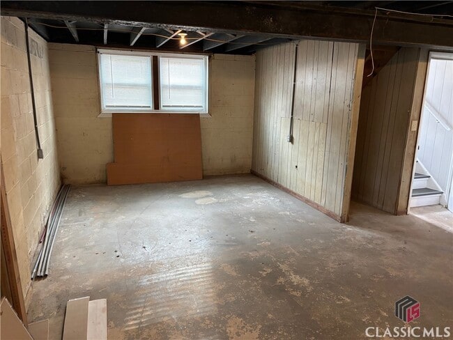 Building Photo - 115 Altarstone Dr