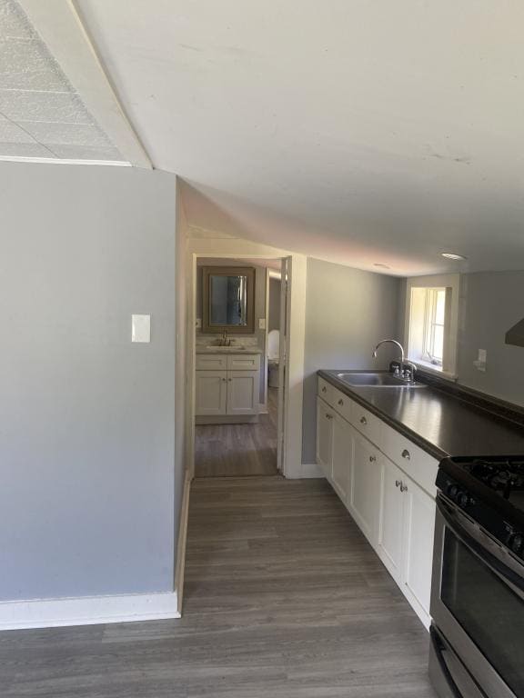 Building Photo - 3 Meadow Brook Dr