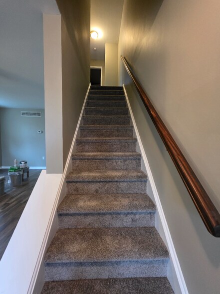 Building Photo - 270 Beth Ann Dr