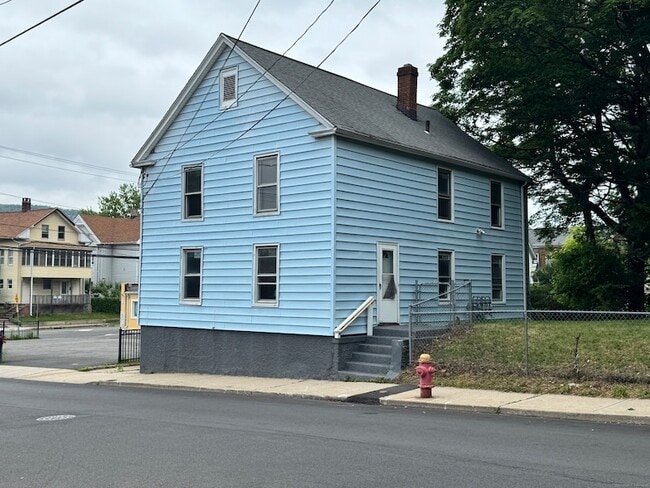Building Photo - 81 Springdale Ave