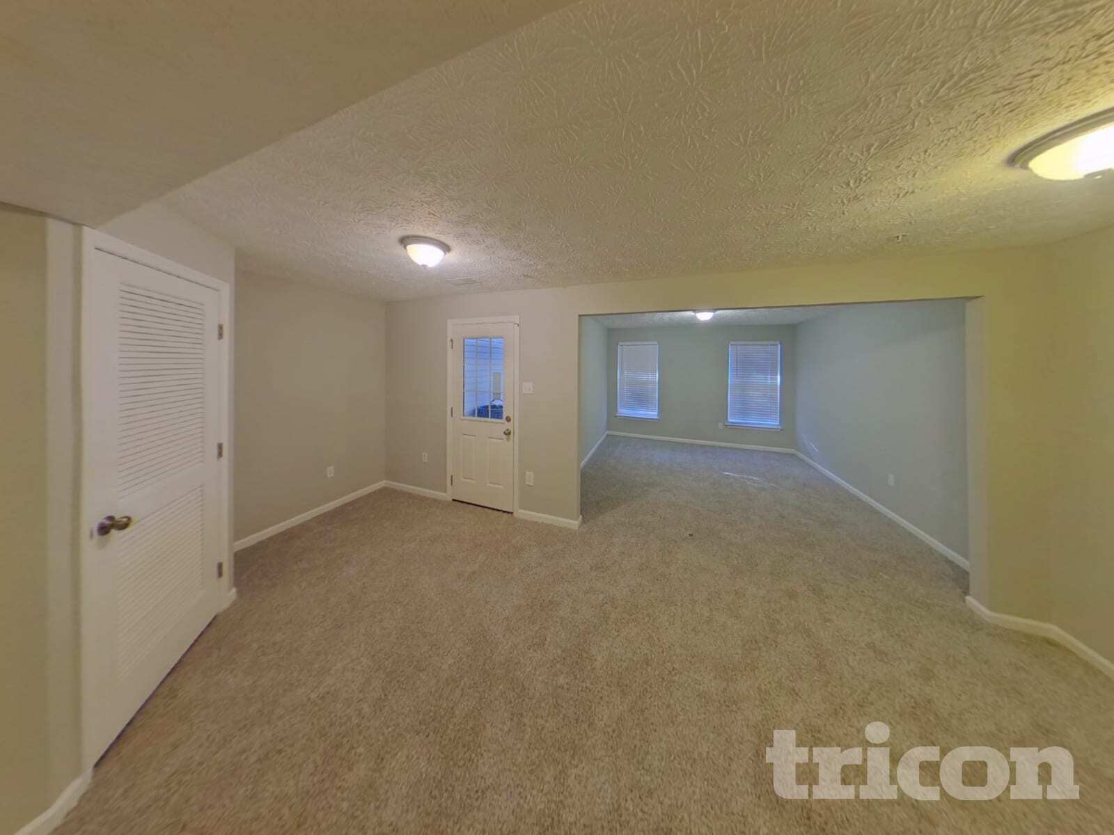 Building Photo - 9845 Bayline Cir