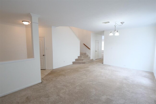 Building Photo - 3030 Sunchase Ct