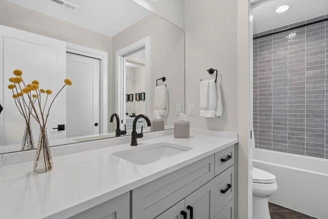 Building Photo - Boulder Living Perfected: Custom 4BR/4BA Modern Farmhouse Near Wonderland Lake