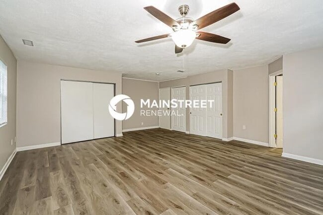 Building Photo - 3 Bedroom Pet-Friendly Home in Indianapoli...