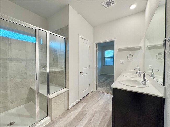 Building Photo - 5800 Livorno Cove