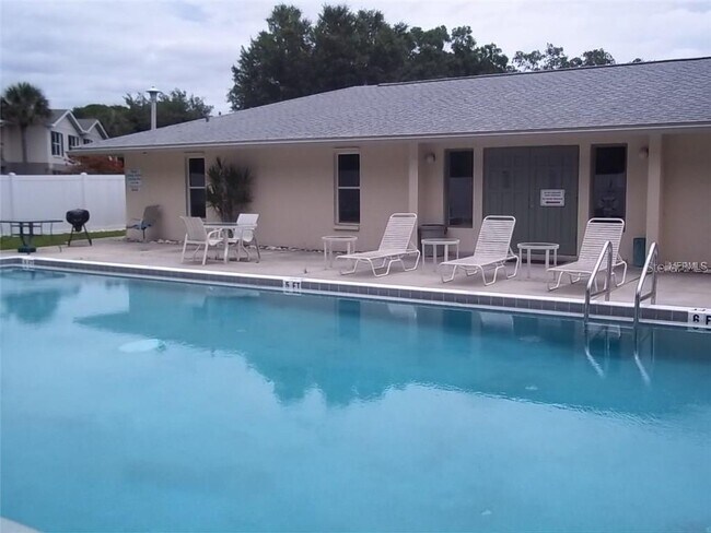 Building Photo - 4800 Rilma Ave