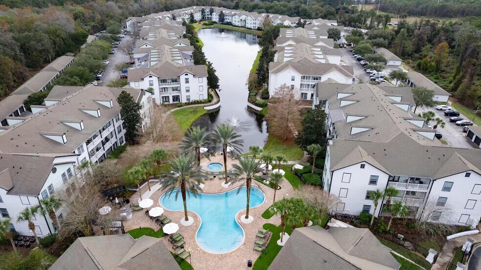 Building Photo - 4800 Seascape Way