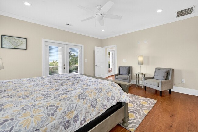 Building Photo - 415 Sassanqua Dr