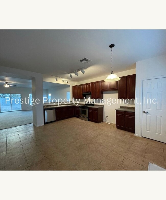 Building Photo - >>Northwest Home Checks In  All The Boxes- Must See!