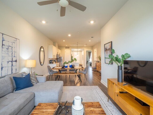 Building Photo - 4507 E Martin Luther King Jr Blvd