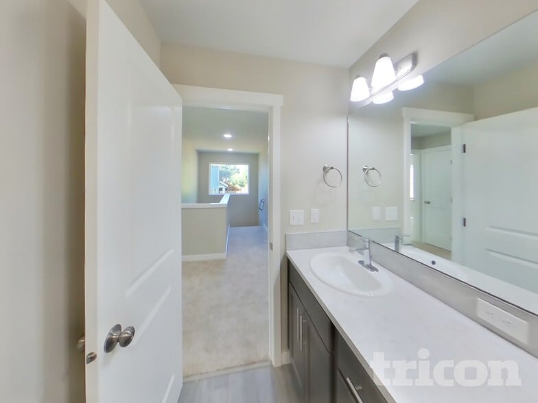 Building Photo - 7836 Riverview Ct SE