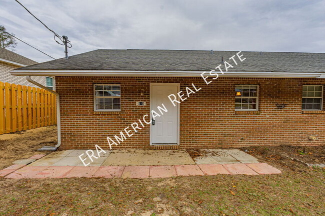 Building Photo - 610 Lee Ave