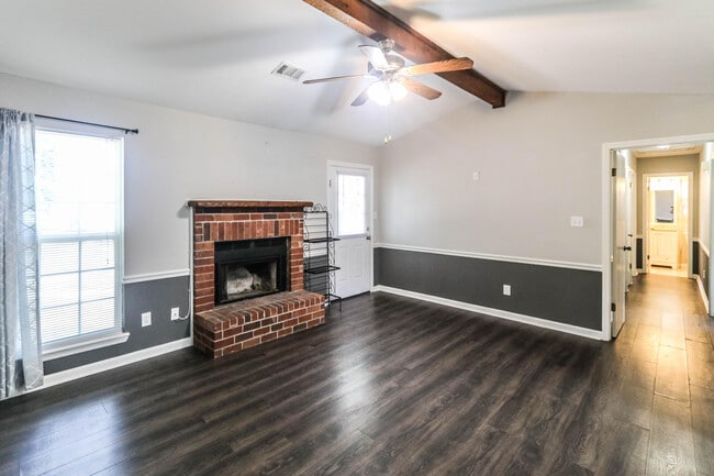Building Photo - 913 N Willowick Dr