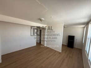 Building Photo - 709 N Mirror St
