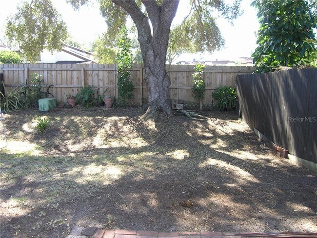 Building Photo - 2051 Sunset Grove Ln