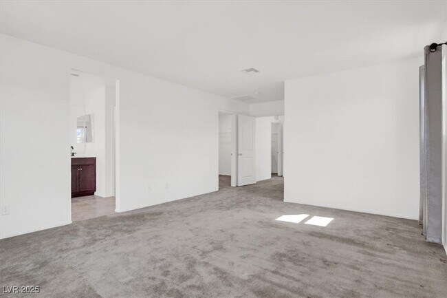 Building Photo - 1126 E Dorrell Ln