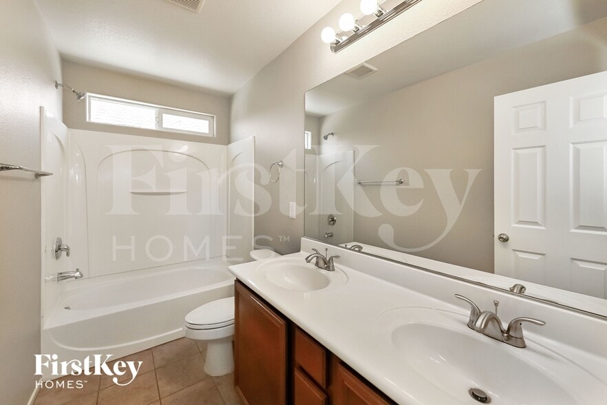 Building Photo - 8302 Time Machine Ave