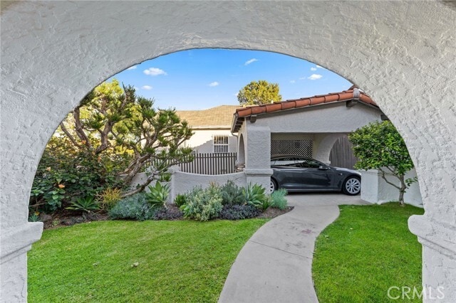 Building Photo - 6160 S San Vicente Blvd