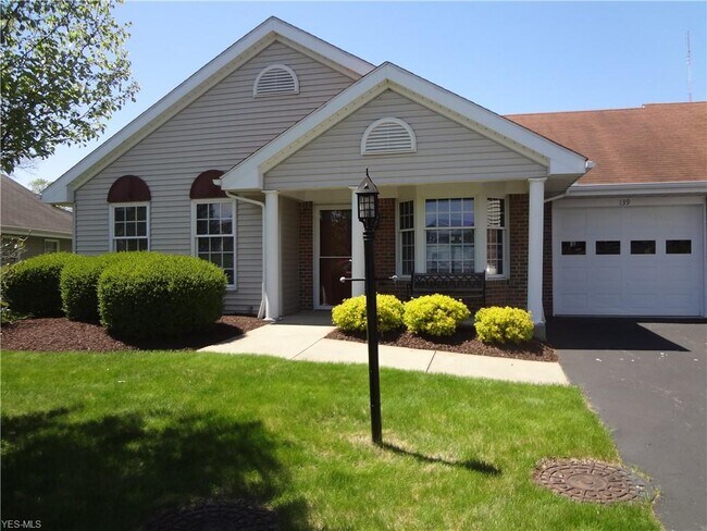 Building Photo - 139 Valley Cir NE