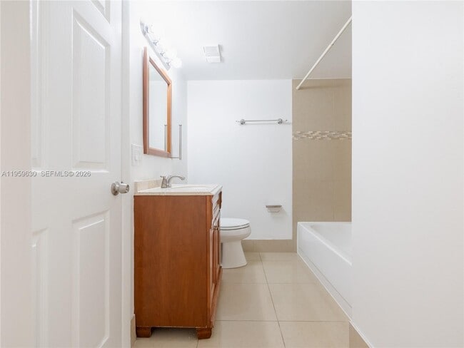 Building Photo - 9955 Westview Dr