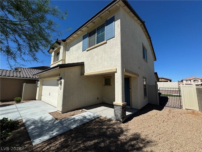Building Photo - 4929 Finca St