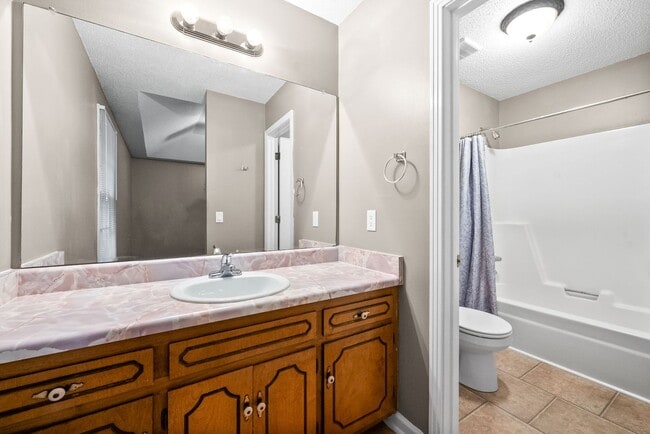 Building Photo - 735 Cayce Dr