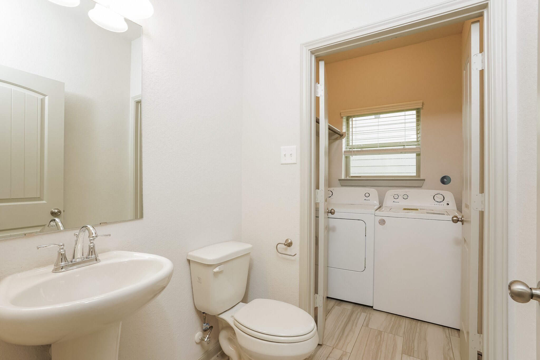 Building Photo - 7918 Fijian Cypress Dr
