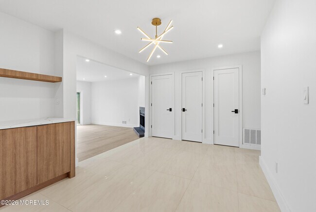 Building Photo - 108 Neptune Ave